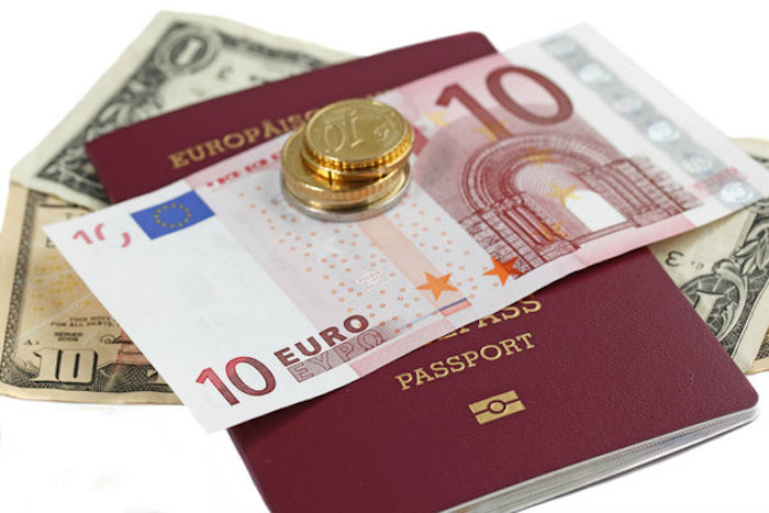 Lệ phí visa du học Đức được áp dụng theo số tuổi tại thời điểm bạn làm hồ sơ