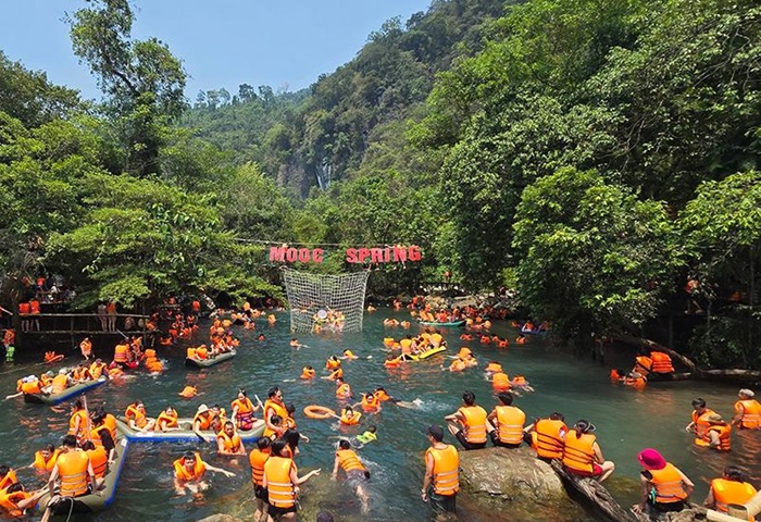 Du lịch Khát Vọng Việt sắp xếp thời gian nghỉ ngơi hợp lý, giúp du khách cảm thấy thoải mái